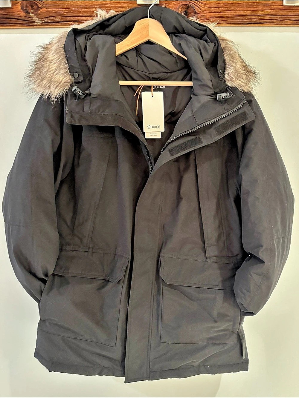 Quince Men's Responsible Down Hooded Parka Waterproof Black Medium